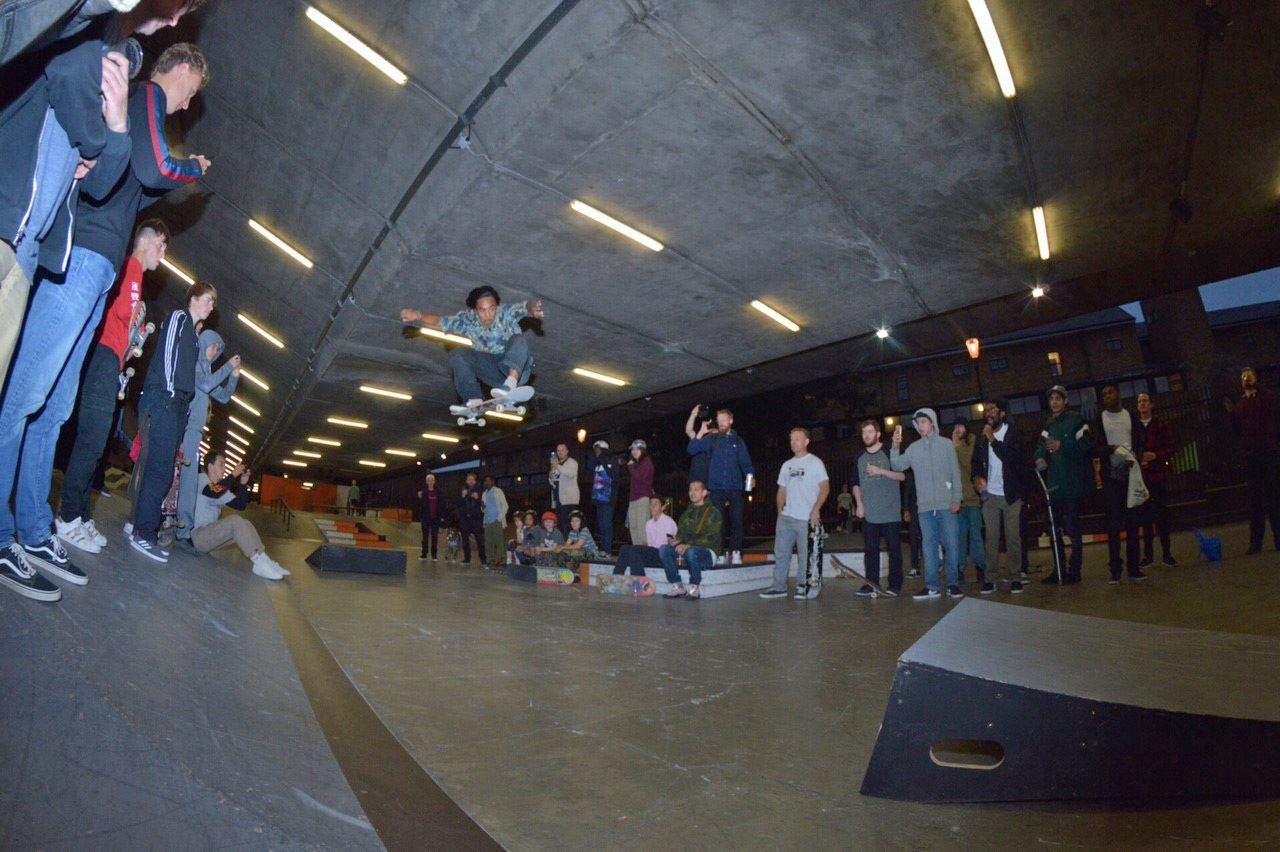 20 Years at BAYSIXTY6 Skate Night 28-6-17 Darly Dominguez long j